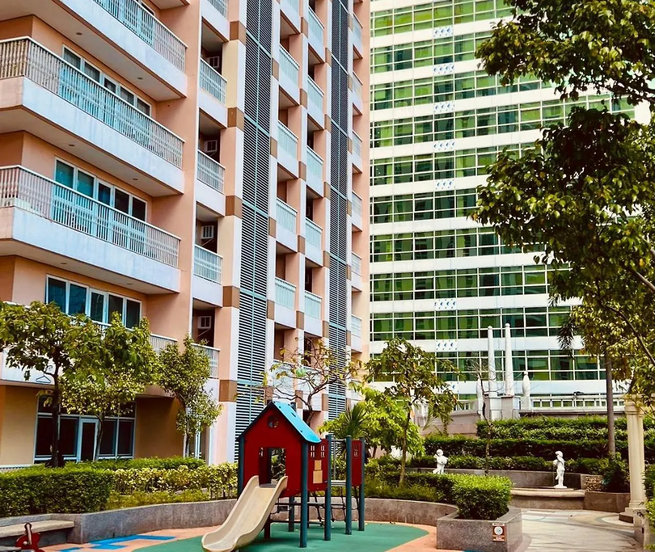 Apartment Venetian Haven Bgc Venice Grand Canal Apart Ment, 4 Bedrooms, For 10 Guests Manila Philippines