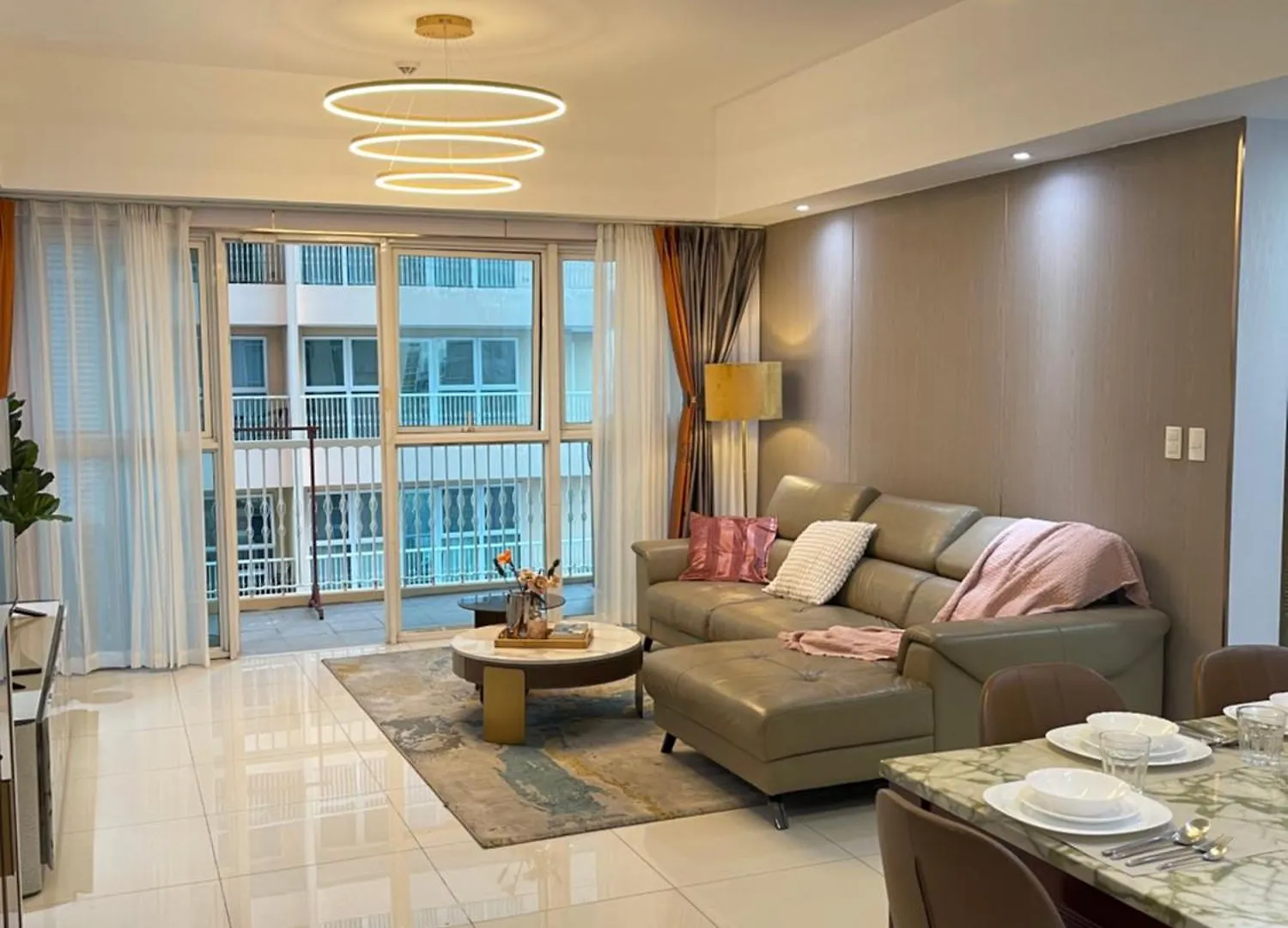 Apartment Venetian Haven Bgc Venice Grand Canal Apart Ment, 4 Bedrooms, For 10 Guests Manila